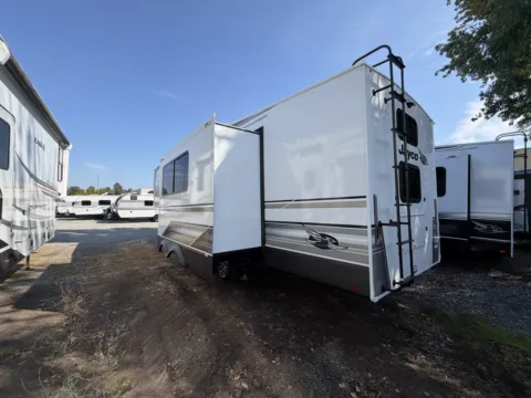 More photos of 2027 Jayco Eagle 29DDB at Valley RV Supercenter, WA