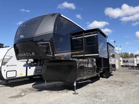 Another view of 2027 Jayco Pinnacle 38FBRK for sale in Kent, WA at Valley RV Supercenter