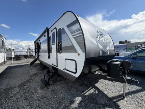 Gray 2027 Jayco Jay-Flight 262RLSW for sale in Kent, WA