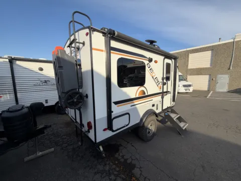 More photos of 2021 Forest River-california/oregon Rockwood Geo Pro 15TB at Valley RV Supercenter, WA
