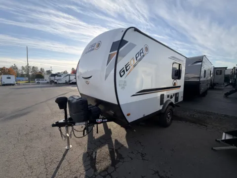 Photos of 2021 Forest River-california/oregon Rockwood Geo Pro 15TB for sale in Kent, WA at Valley RV Supercenter