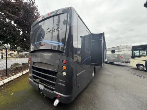 More photos of 2016 Itasca Solei 38R at Valley RV Supercenter, WA