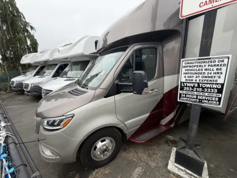 Photos of 2023 Tiffin Wayfarer 25RW for sale in Kent, WA at Valley RV Supercenter