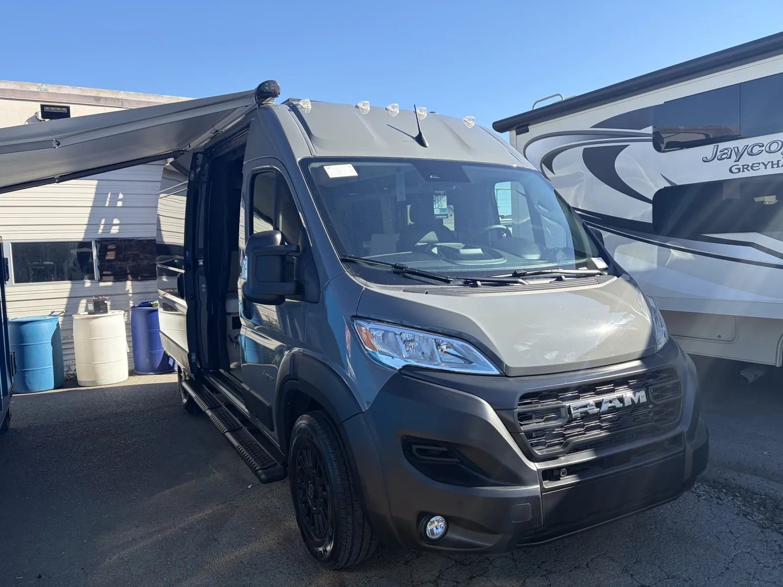 Gray 2027 Jayco Comet 18C for sale in Kent, WA