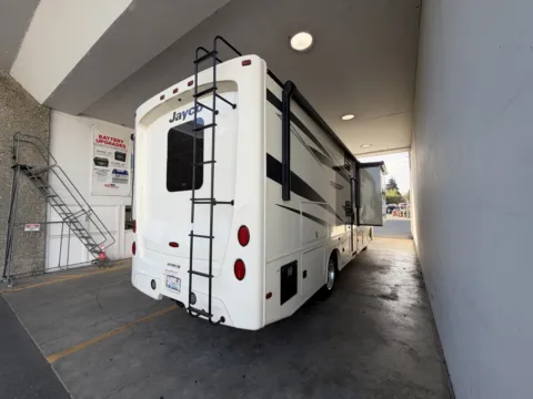 More photos of 2023 Jayco Precept 31UL at Valley RV Supercenter, WA