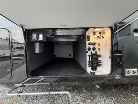 More photos of 2027 Jayco Pinnacle 36FBTS at Valley RV Supercenter, WA