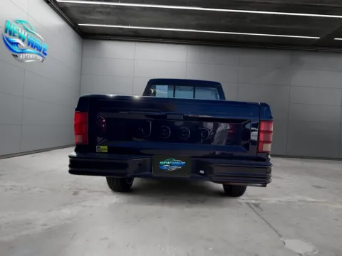 More photos of 1991 Jeep Comanche Pioneer at New Wave Automotive, CO