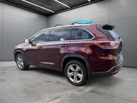 Another view of 2015 Toyota Highlander Hybrid Limited Platinum for sale in Denver, CO at New Wave Automotive