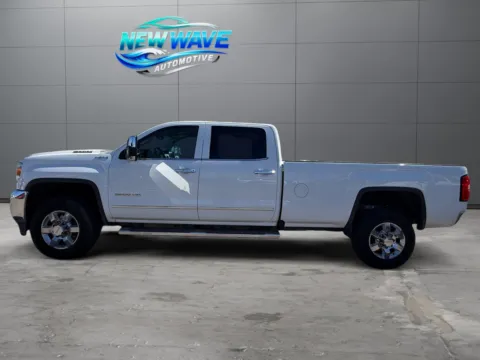 Photos of 2019 GMC Sierra 3500HD SLT for sale in Denver, CO at New Wave Automotive