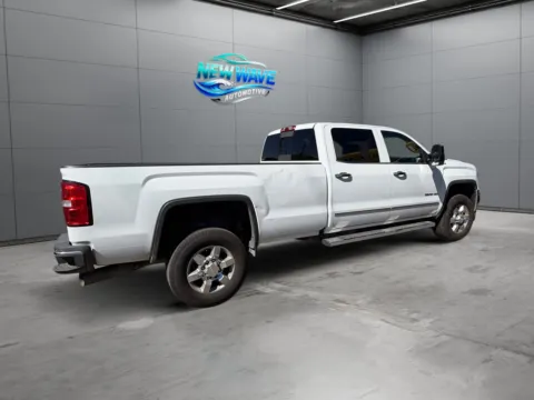 More photos of 2019 GMC Sierra 3500HD SLT at New Wave Automotive, CO