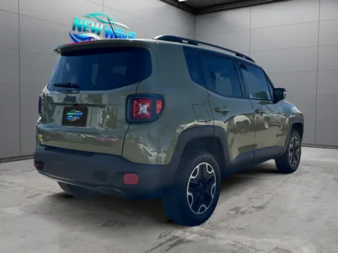 More photos of 2015 Jeep Renegade TRAILHAWK at New Wave Automotive, CO