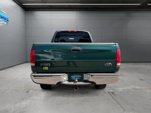 More photos of 1999 Ford F-150 LARIAT at New Wave Automotive, CO