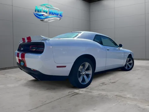More photos of 2019 Dodge Challenger SXT at New Wave Automotive, CO