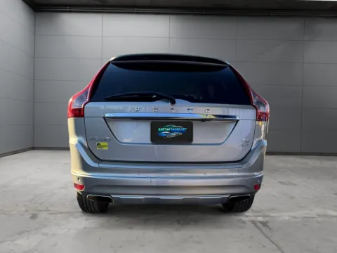 More photos of 2015 Volvo XC60 T6 at New Wave Automotive, CO