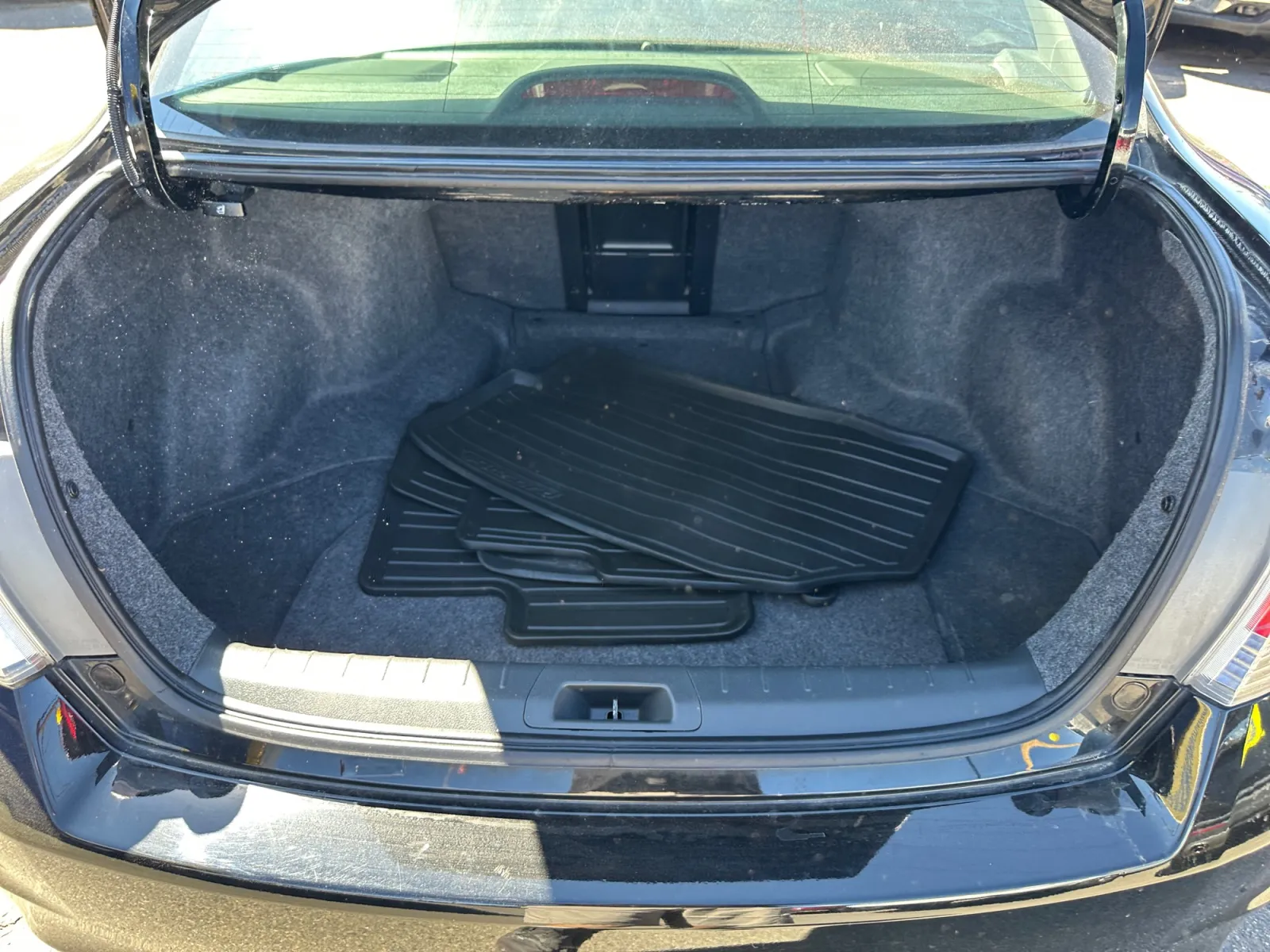 2011 Honda Accord EX-L - Photo 18
