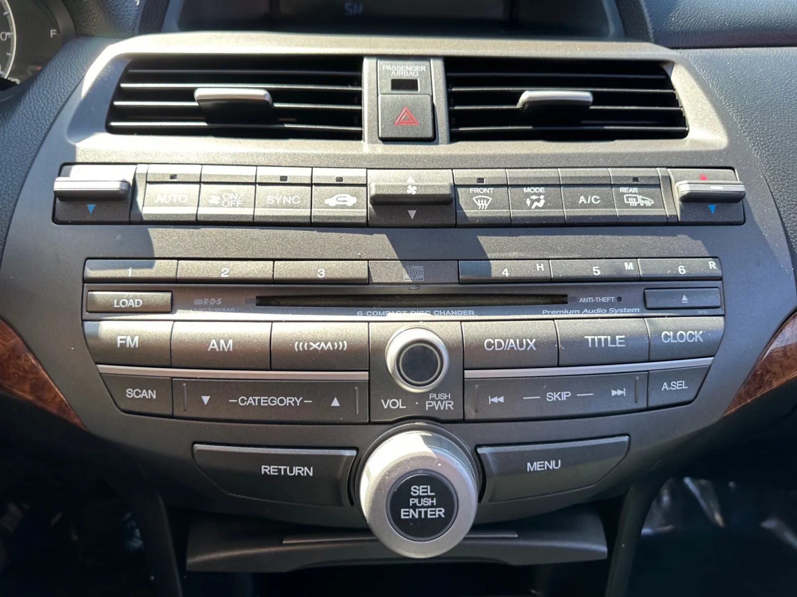 2011 Honda Accord EX-L - Photo 22