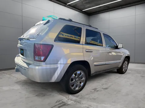 More photos of 2009 Jeep Grand Cherokee Limited at New Wave Automotive, CO