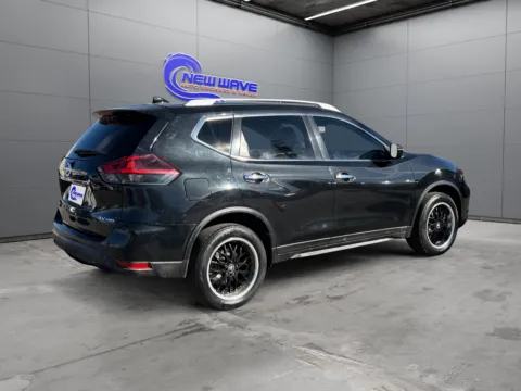 More photos of 2018 Nissan Rogue SV at New Wave Automotive, CO