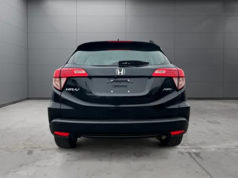 More photos of 2018 Honda HR-V LX at New Wave Automotive, CO