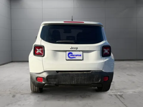 More photos of 2017 Jeep Renegade Sport FWD at New Wave Automotive, CO