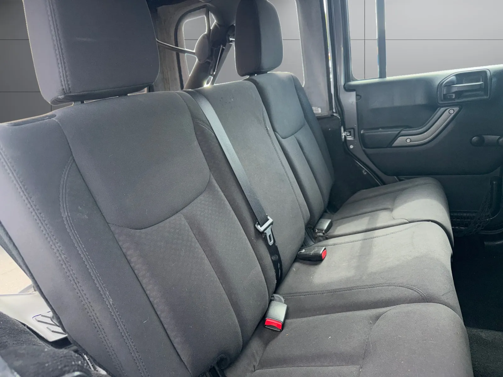 2014 Jeep Wrangler Unlimited Sport - Photo 18