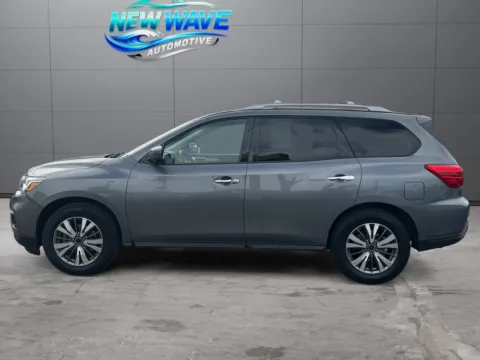 Photos of 2019 Nissan Pathfinder SL for sale in Denver, CO at New Wave Automotive