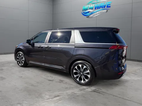 Another view of 2022 Kia Carnival MPV EX for sale in Denver, CO at New Wave Automotive
