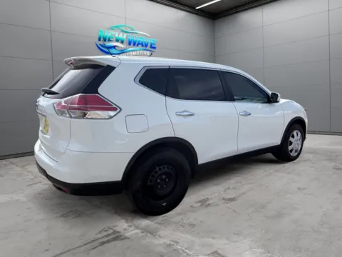 More photos of 2015 Nissan Rogue SV at New Wave Automotive, CO