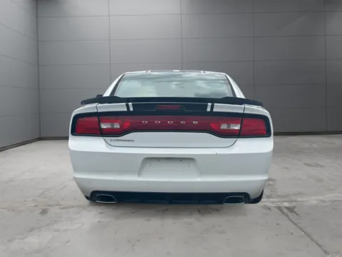 More photos of 2014 Dodge Charger SE at New Wave Automotive, CO