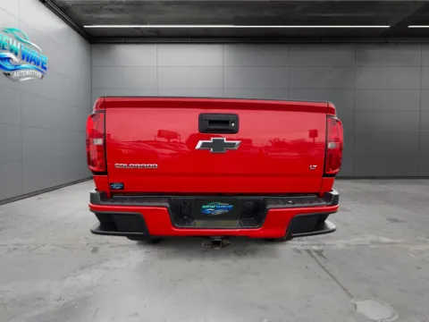More photos of 2016 CHEVROLET COLORADO LT at New Wave Automotive, CO