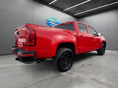 More photos of 2016 CHEVROLET COLORADO LT at New Wave Automotive, CO