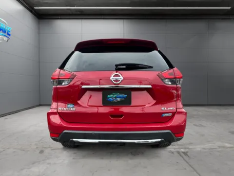 More photos of 2017 Nissan Rogue Hybrid SL at New Wave Automotive, CO