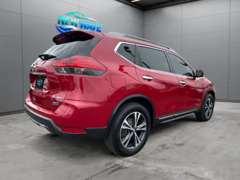 More photos of 2017 Nissan Rogue Hybrid SL at New Wave Automotive, CO