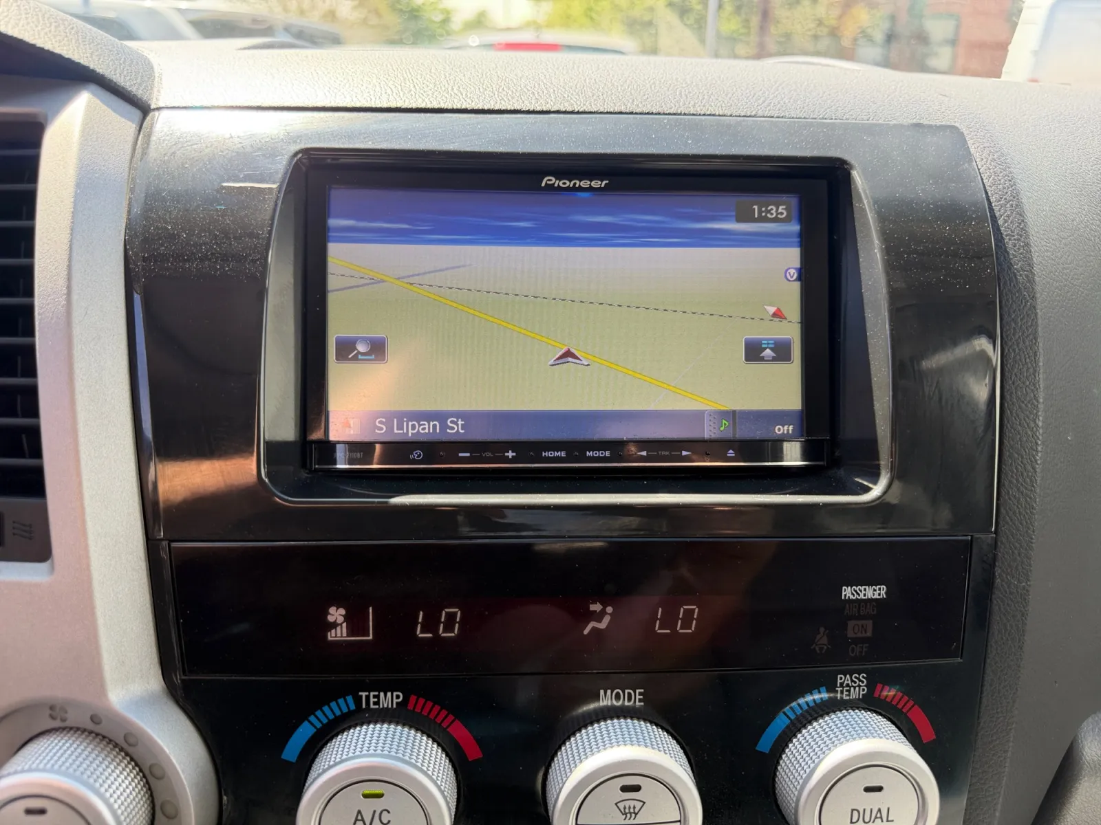 Toyota Tundra photo 21