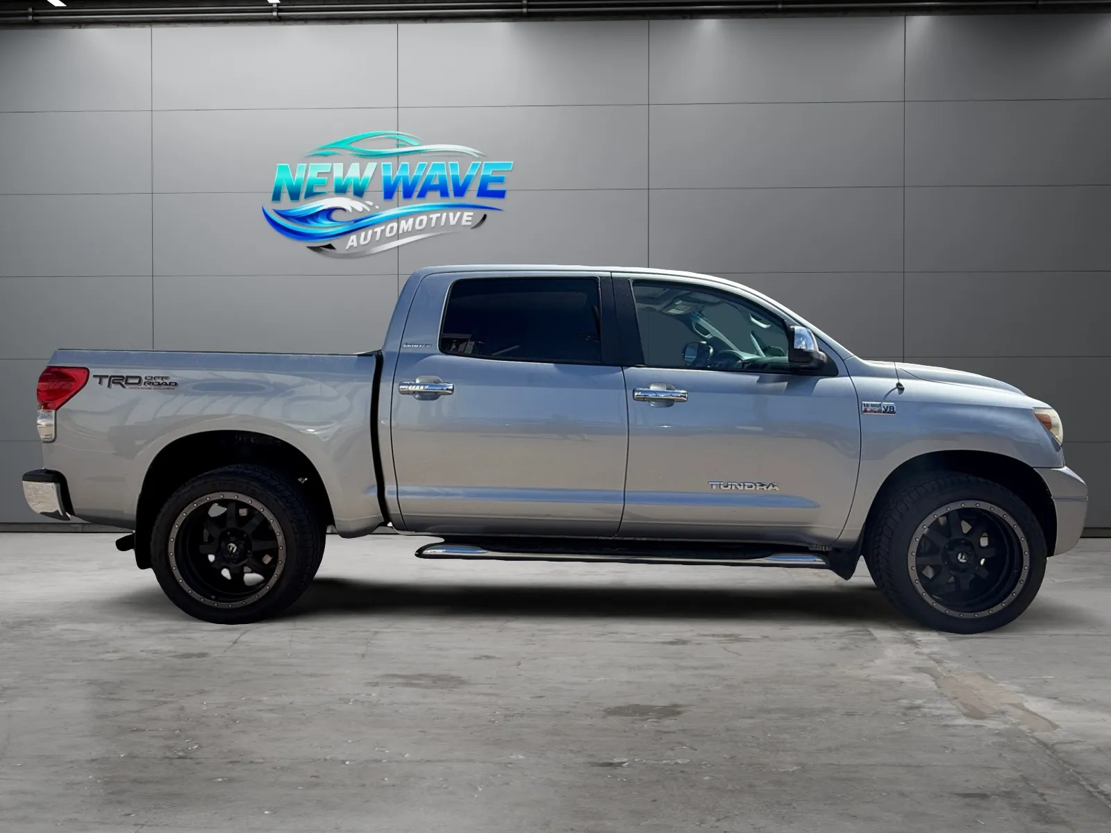 Toyota Tundra photo 6