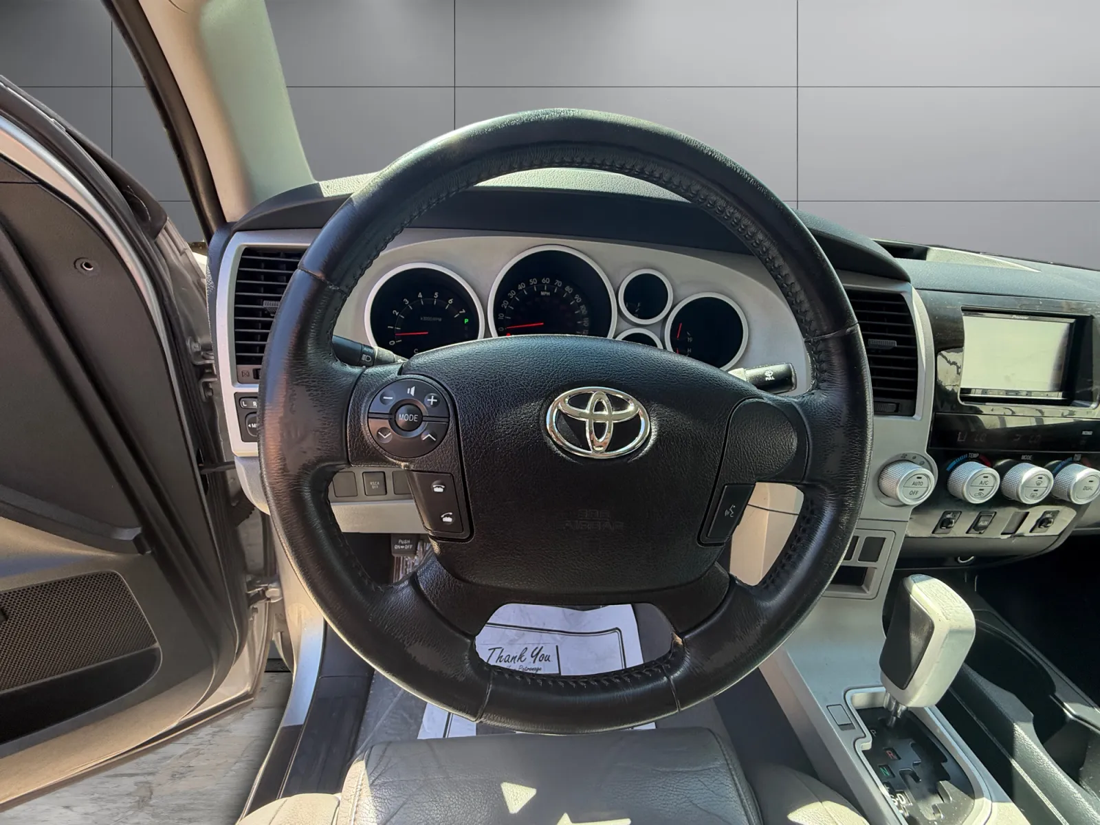 Toyota Tundra photo 13