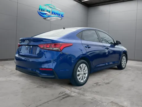 More photos of 2022 Hyundai Accent SE at New Wave Automotive, CO