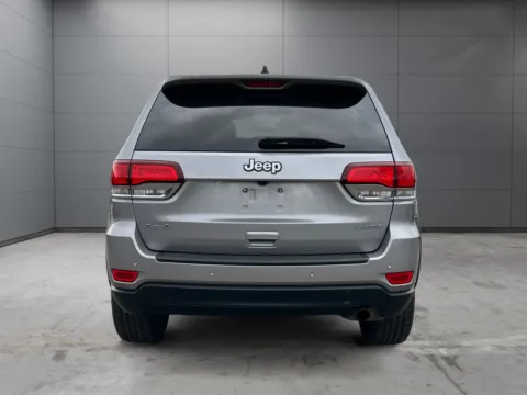 More photos of 2020 Jeep Grand Cherokee Laredo E 4x4 at New Wave Automotive, CO