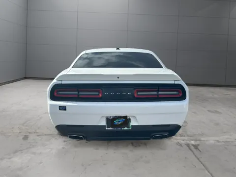 More photos of 2019 Dodge Challenger SXT at New Wave Automotive, CO