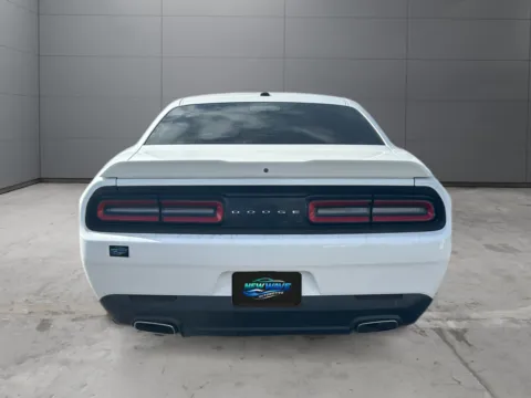 More photos of 2019 Dodge Challenger SXT at New Wave Automotive, CO
