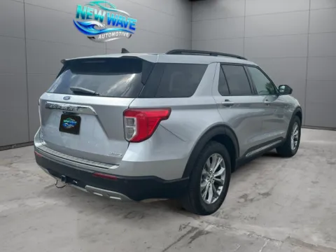 More photos of 2022 Ford Explorer XLT at New Wave Automotive, CO