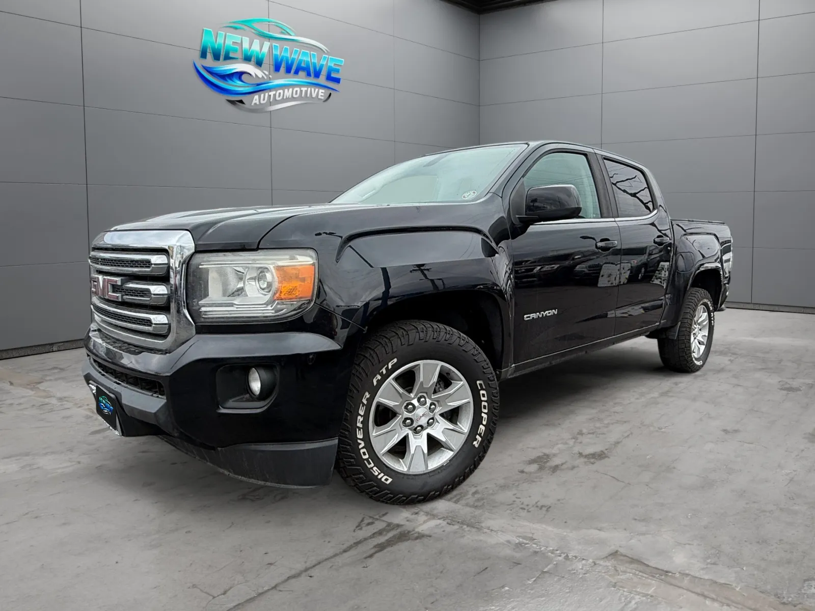 2017 GMC Canyon 2WD SLE Crew Cab Short Box's photo
