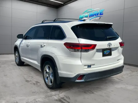 Another view of 2017 Toyota Highlander Limited for sale in Denver, CO at New Wave Automotive