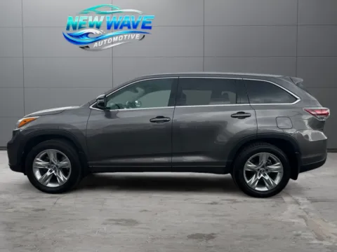 Photos of 2016 Toyota Highlander Limited Platinum V6 for sale in Denver, CO at New Wave Automotive