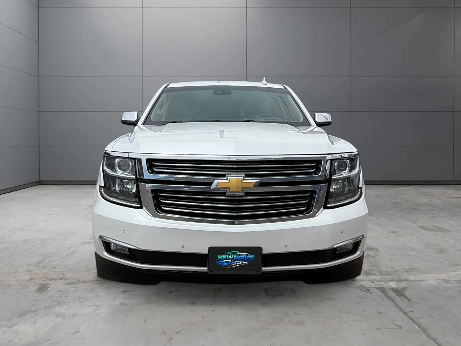 2016 Chevrolet Suburban LTZ - Photo 8