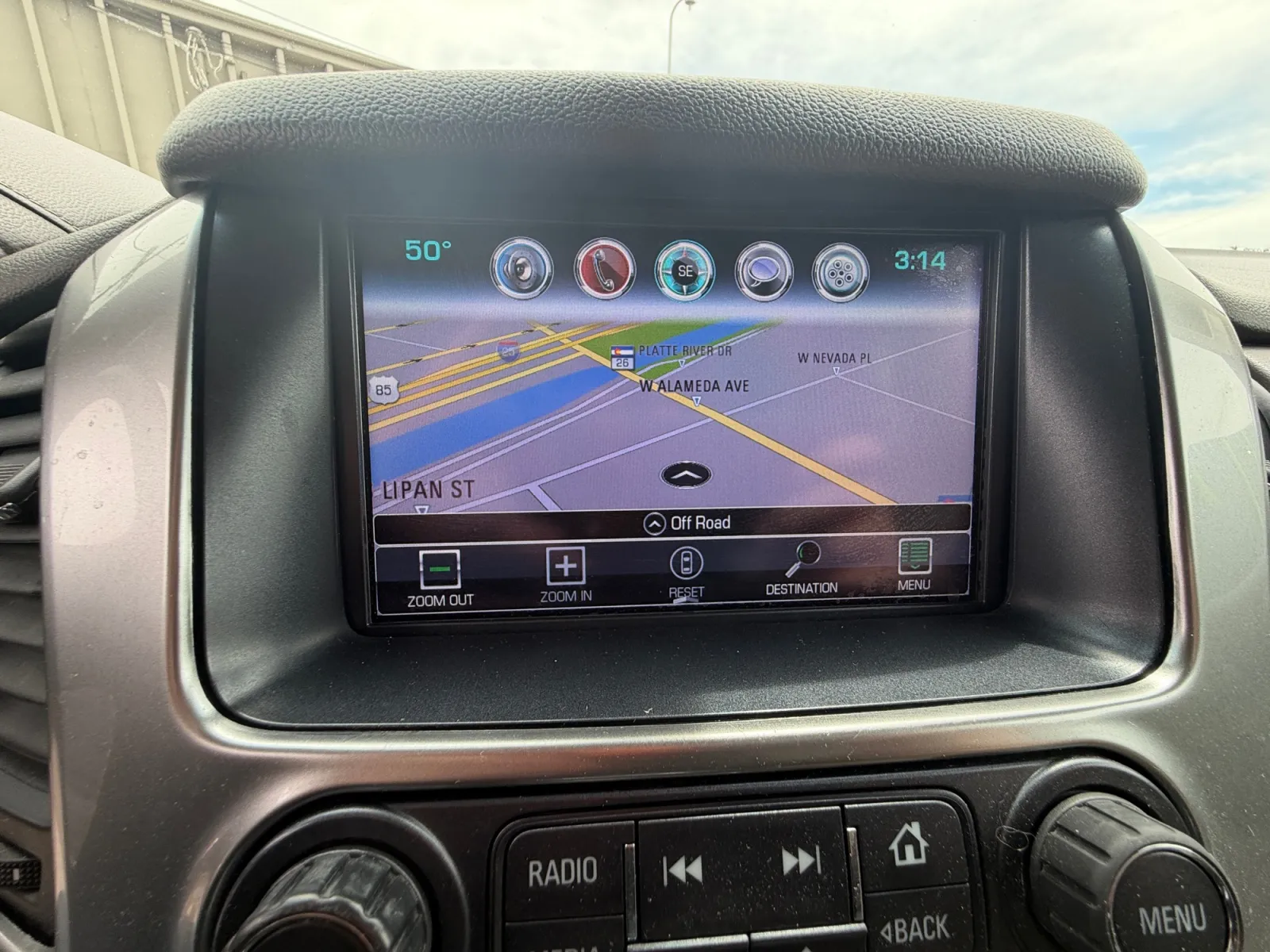 2016 Chevrolet Suburban LTZ - Photo 21