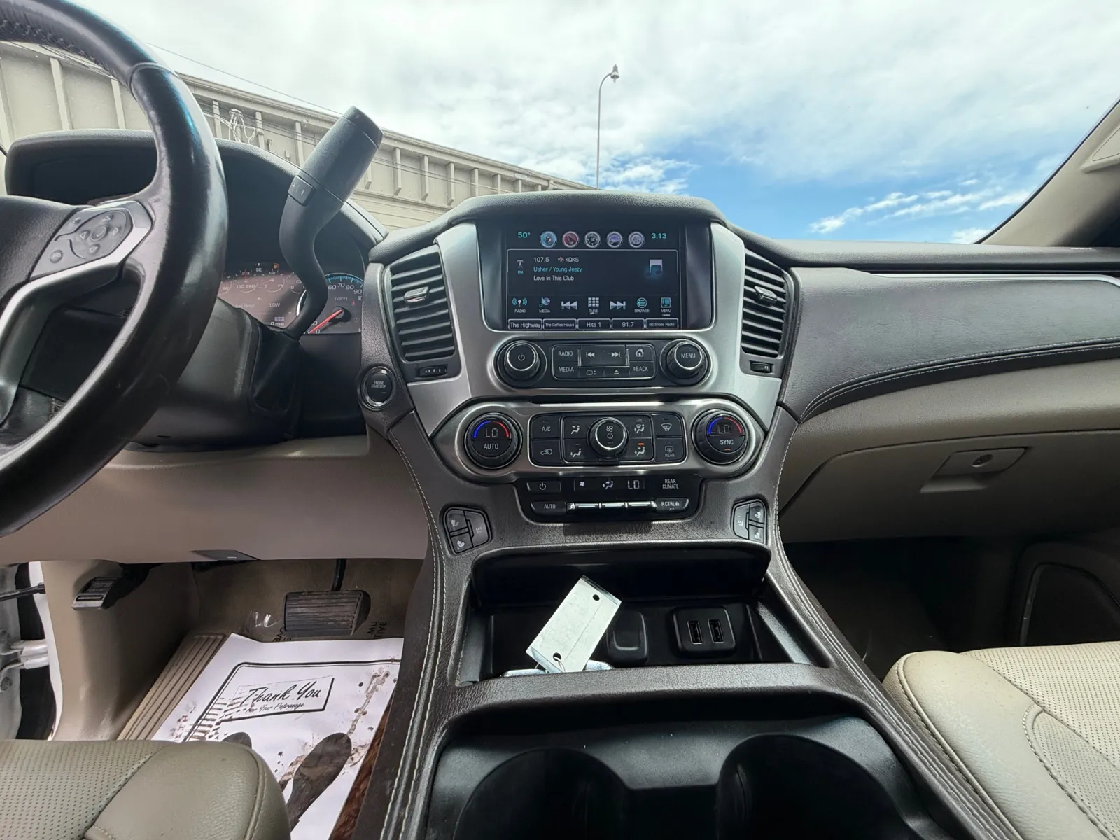 2016 Chevrolet Suburban LTZ - Photo 15