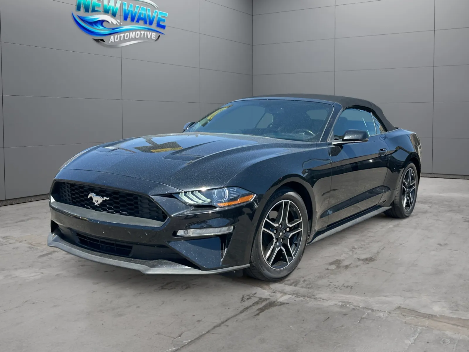 2019 Ford Mustang EcoBoost Convertible's photo