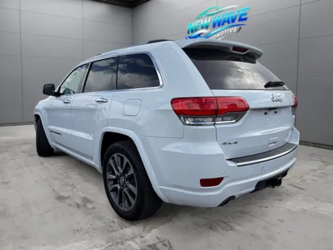 Another view of 2017 Jeep Grand Cherokee Overland 4x4 for sale in Denver, CO at New Wave Automotive