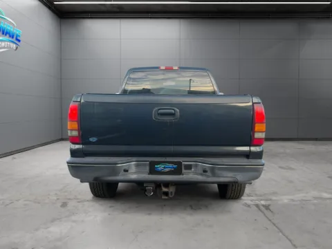 More photos of 2003 GMC Sierra 1500 SLE at New Wave Automotive, CO
